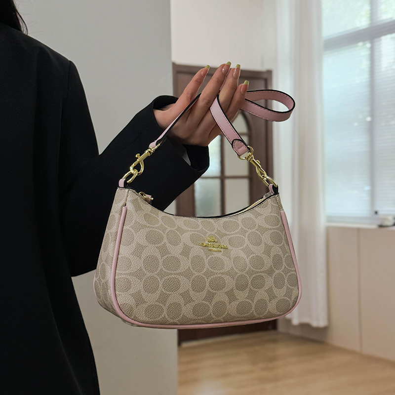 حقيبة يد نسائية فاخرة من الجلد - مراجعة Luxury Lifestyle Handbags وسعره